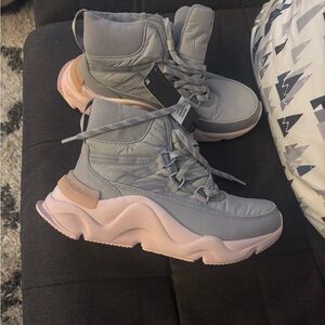 Sorel Gray and Pink Winter Boots
